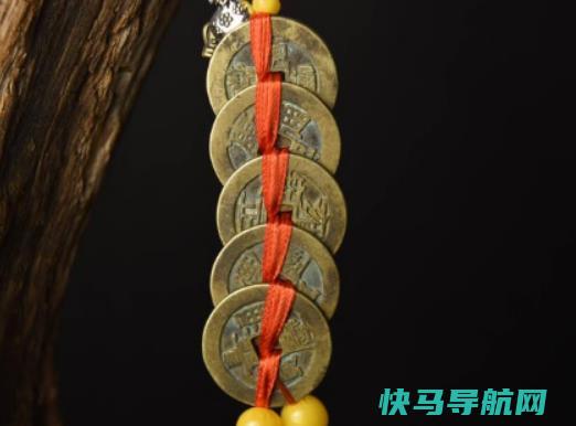 为什么人家中挂五帝钱？五帝钱真假影响风水吗